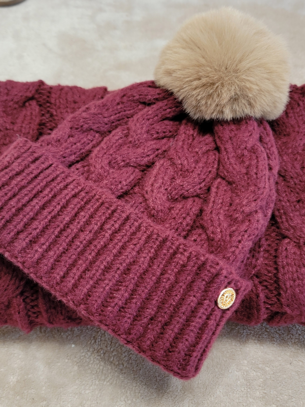 Anne Klein Cranberey Cable Knit Beanie Cap And Scarf